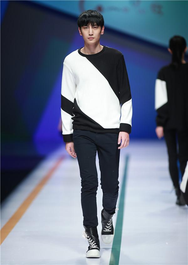 亲子装高颜值女神刘嘉带你感受奥运精神