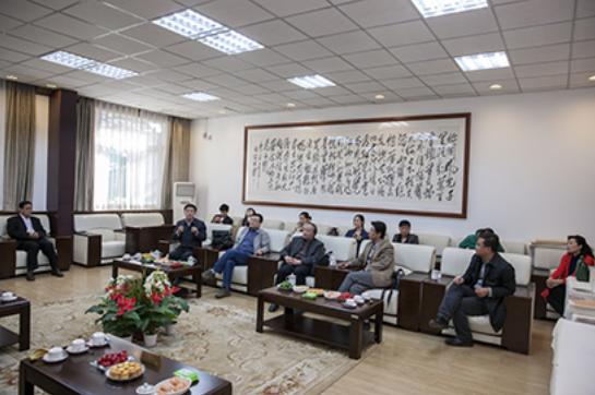 西安高新二路最美樱花盛放,最美赏花季