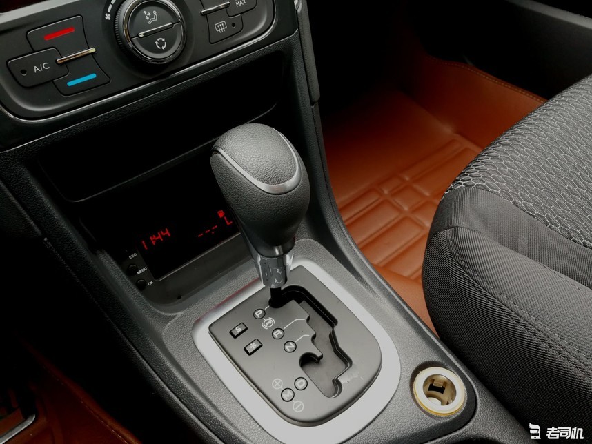 标致308最大的缺点是什么,标致308的优缺点有哪些呢