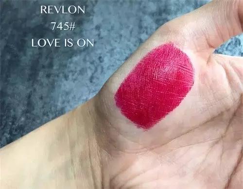 露华浓黑管口红好用吗,闭眼买口红色号