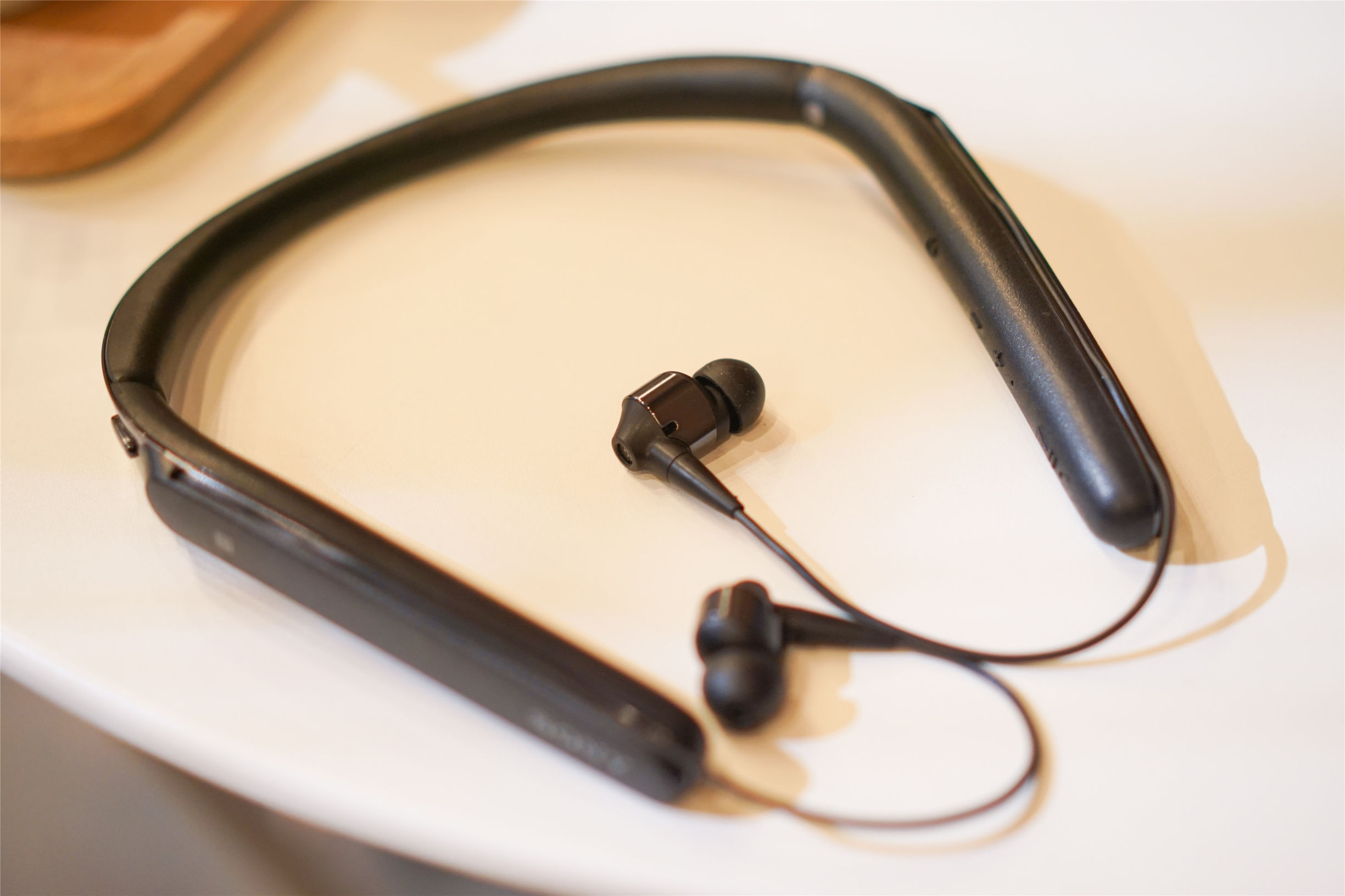 无线降噪最终索选-索尼WI-1000X耳机评测