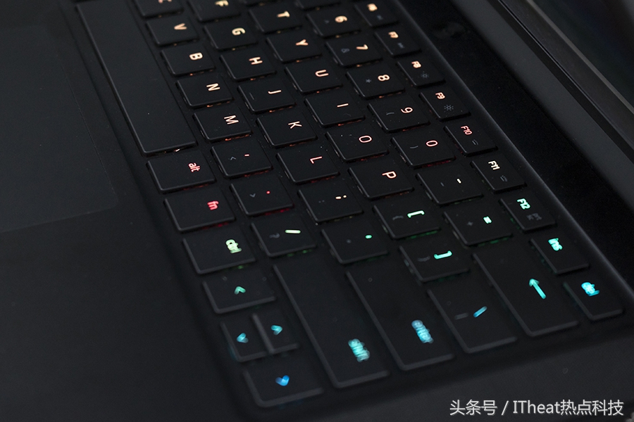 雷蛇灵刃是什么笔记本,雷蛇笔记本灵刃14寸测评