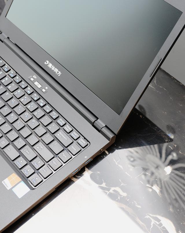 举重若轻：清华同方夜鹰商务本锋锐X30-M体验谈