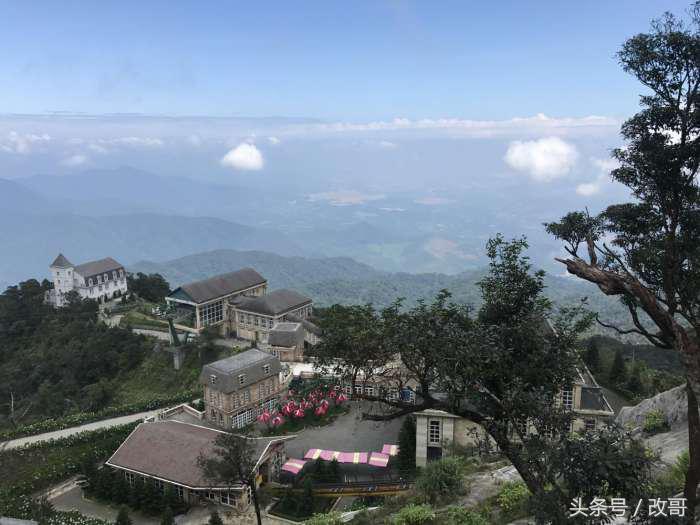 金秋十月，直飞岘港，宝华国旅邀你遇见越南最美的山海天