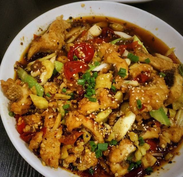 比万圣节更怪米日眼的装扮是重庆这15家店店