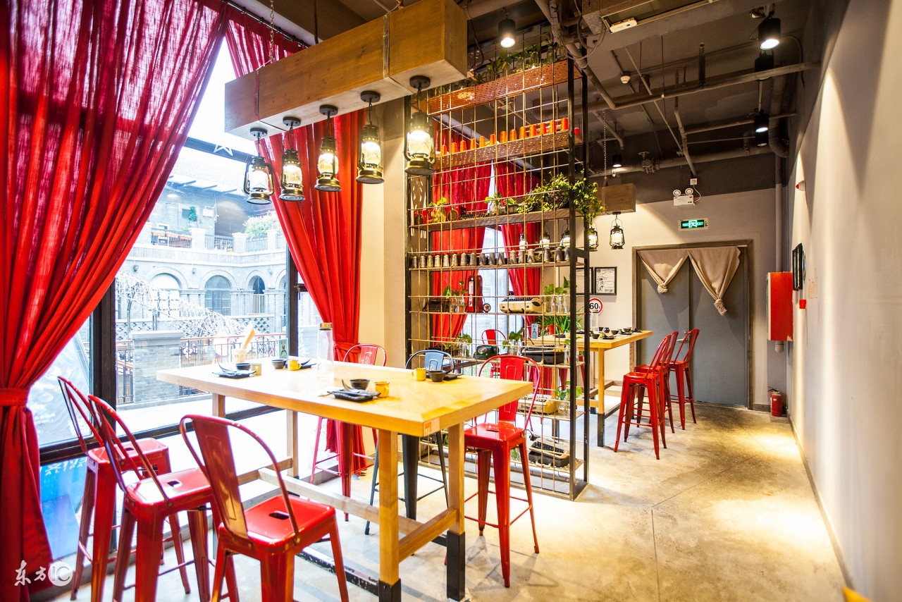 餐饮这个行业门槛低,餐饮门槛低