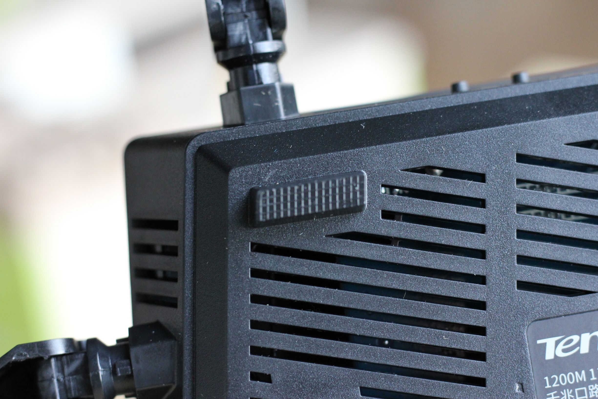 腾达ac10千兆路由器穿墙,腾达ac10与小米4a穿墙效果