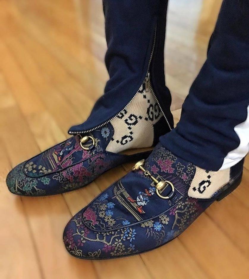 一直想买双好看的鞋,一直想买袜子