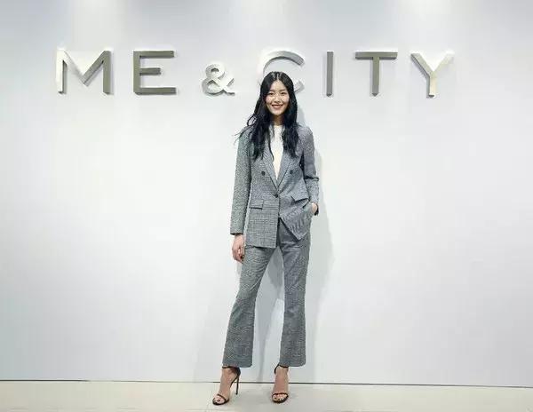 马伊琍大衣造型,高级感风衣女马伊琍同款