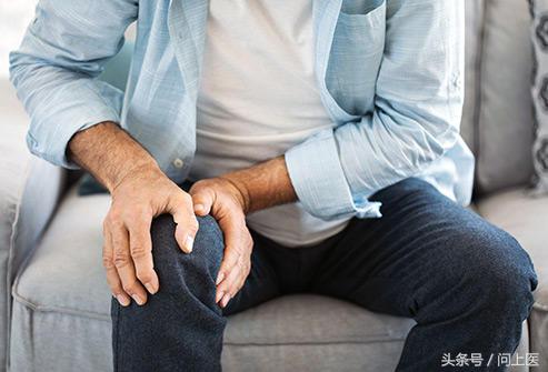 老年人膝盖疼痛的原因和解决方法,上楼梯膝盖疼痛的原因和解决方法
