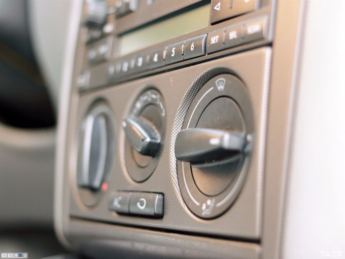 两万块钱能买到几年的高尔夫,两万多块钱买个二手车