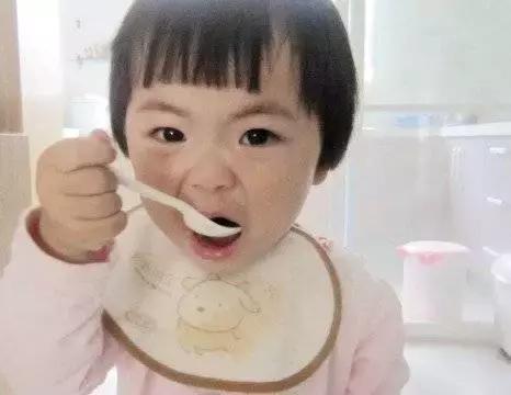 不给孩子买玩具孩子竟然对我说滚路人说……