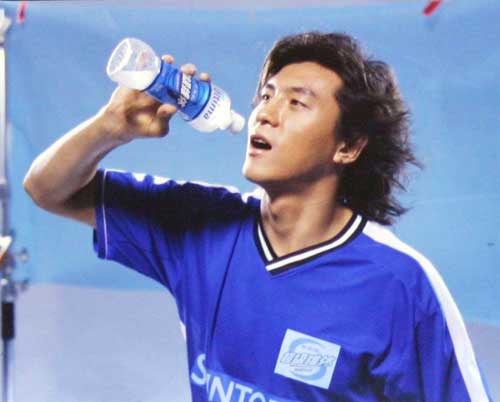 辽宁足球队的十冠王是哪十个,中国足球队十大前锋