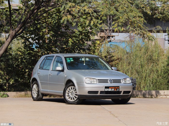 两万块钱能买到几年的高尔夫,两万多块钱买个二手车