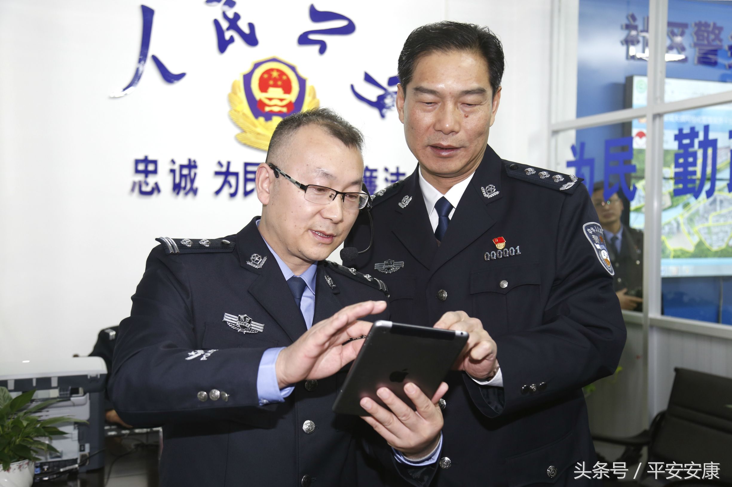 张辉调研全县公安工作,公安部到县公安局调研指导