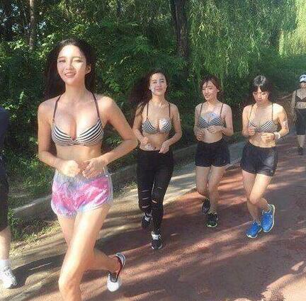 姑娘也是心大，用来洗下面的东西也要喝