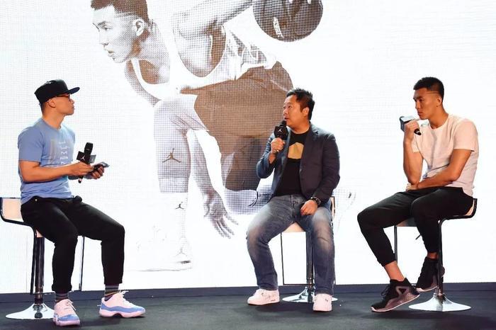 cba郭艾伦转会了吗,cba郭艾伦詹姆斯