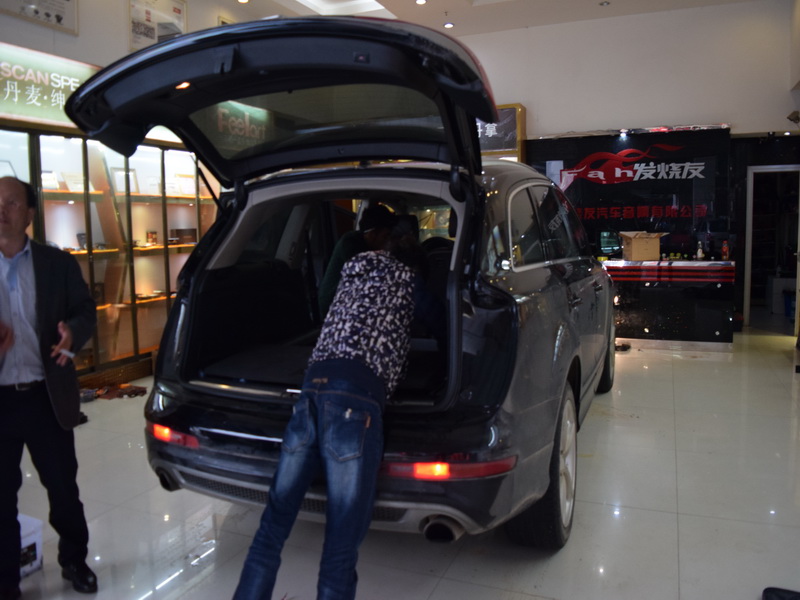 昆明发烧友汽车音响改装,昆明奥迪q4音响改装