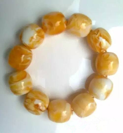 揭秘假琥珀,揭露市场上一些假琥珀蜜蜡