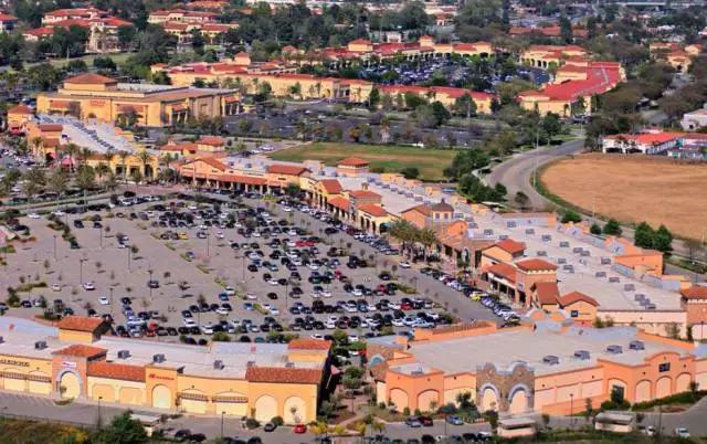 美国洛杉矶奥特莱斯购物,美国洛杉矶奥莱购物篇