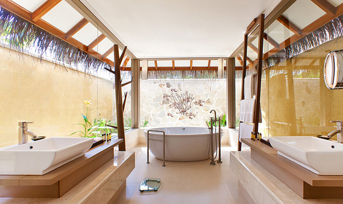 满月岛旅游攻略,满月岛和马尔代夫岛哪个好