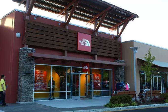 美国洛杉矶奥特莱斯购物,美国洛杉矶奥莱购物篇