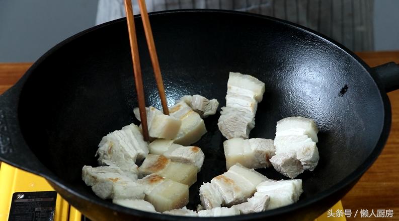 做红烧肉用玫瑰腐乳还是大块腐乳,腐乳红烧肉家常做法简单