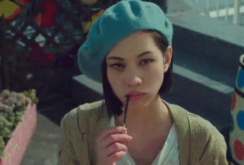 贝雷帽的戴法教程全过程,冬天贝雷帽的戴法