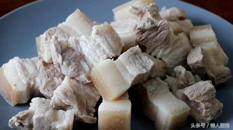 做红烧肉用玫瑰腐乳还是大块腐乳,腐乳红烧肉家常做法简单