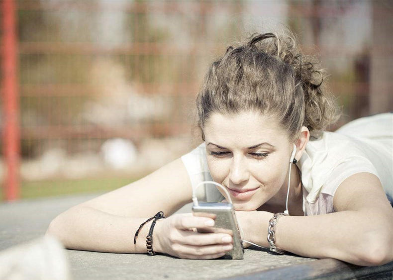 一千左右适合听杂歌的耳机推荐,一千元以下苹果耳机哪个好