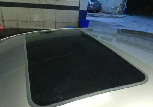 卡罗拉1.2精英版怎样开天窗,卡罗拉怎么开天窗