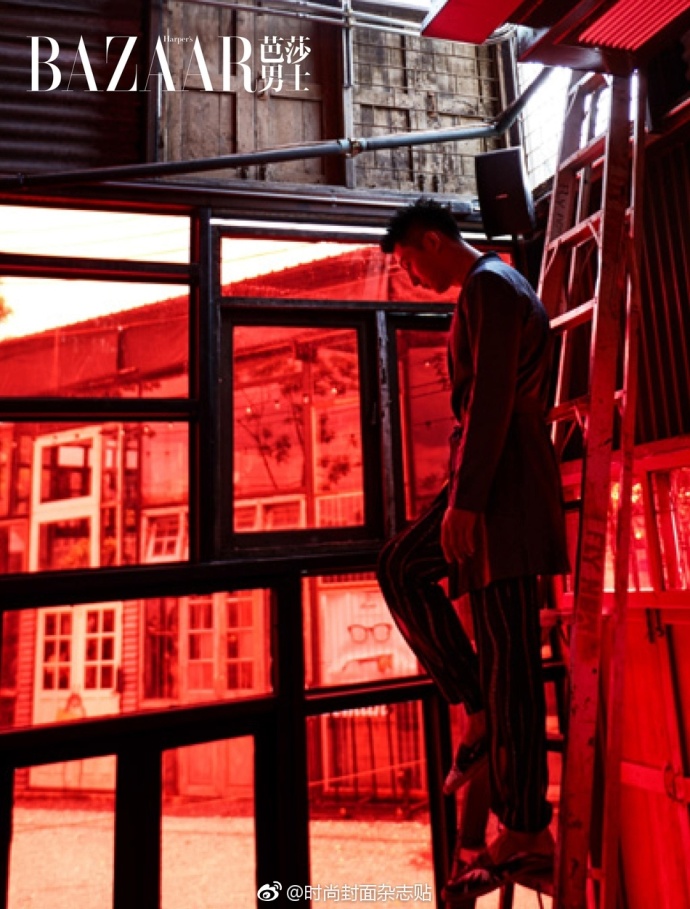 黄景瑜西装时尚芭莎晚宴,黄景瑜西装芭莎