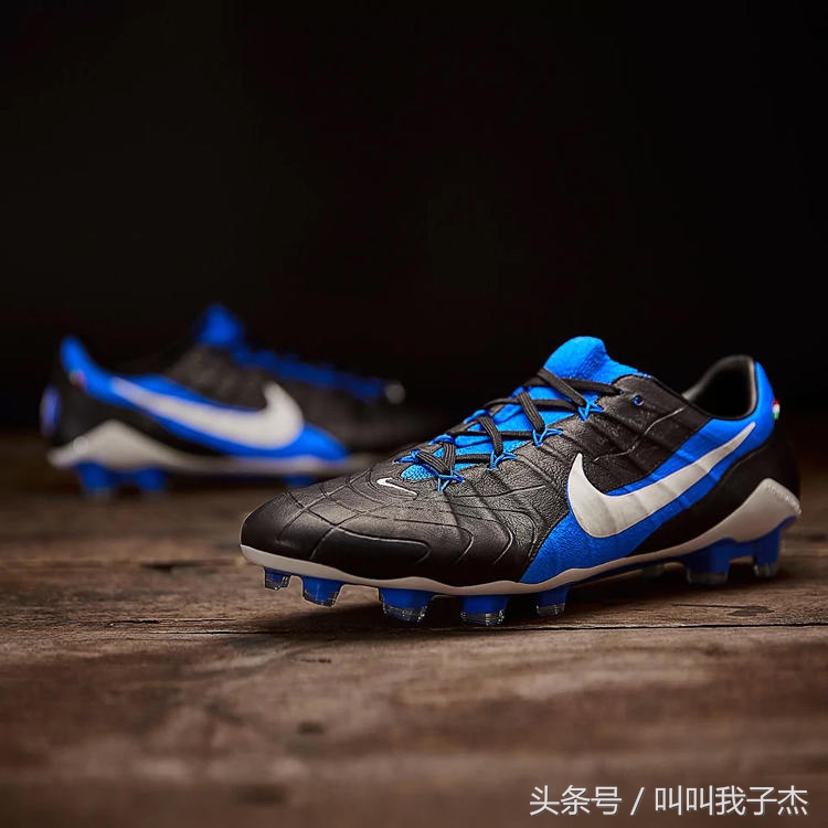 nike足球鞋phantomvenom,nike足球鞋phantomgx细节