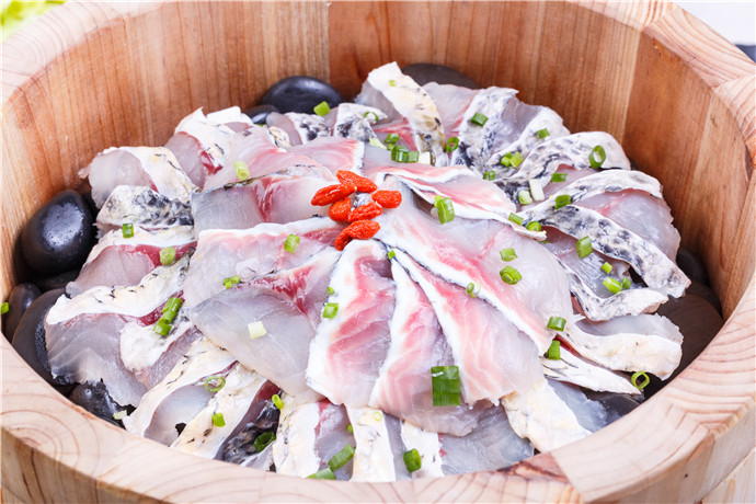 想开鱼火锅店怎么样才能赚钱快,鱼火锅小投资成功案例