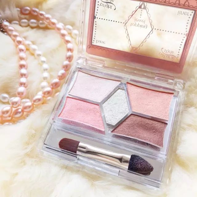 不经常化妆的人该买什么粉底,零化妆基础用什么化妆品