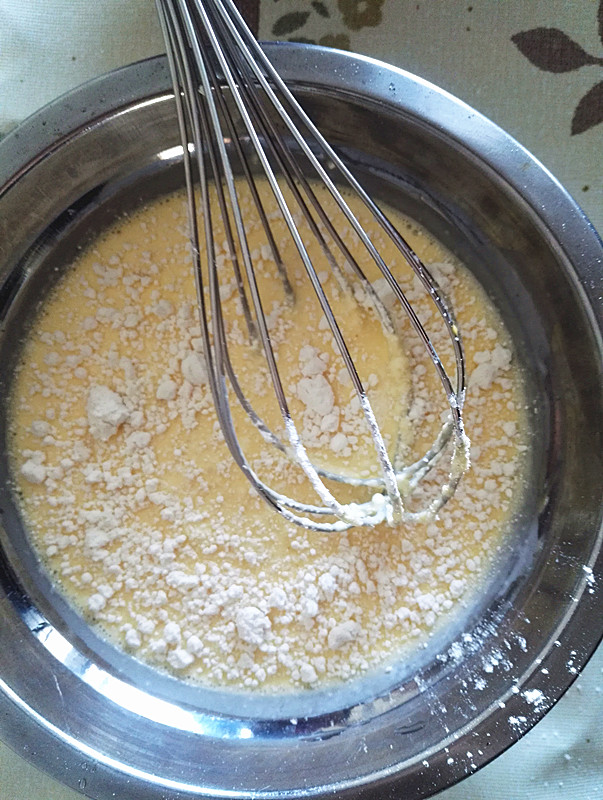 在家怎么把蛋挞做得又简单又好吃,如何做出好吃的蛋挞教程简单易学