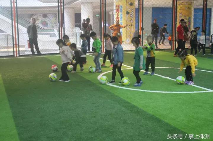 足球要从娃娃抓起图片,足球要从娃娃抓起标语