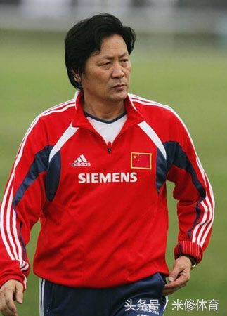 苏宁成功带领国米冲上巅峰,国米与米兰的相爱相杀