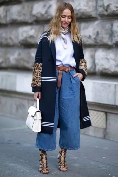 看不出腿型的牛仔裤,看起来腿不肥的牛仔裤