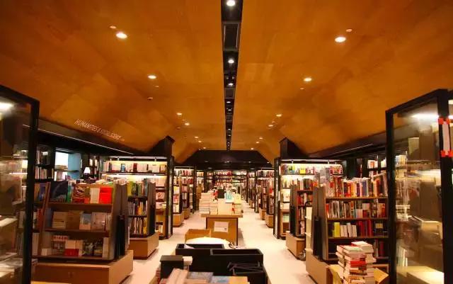 香港便宜还是双十一便宜,香港数学难还是大陆数学难