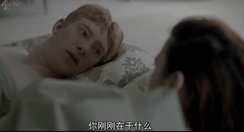 男友车祸去世女友开棺取骨陪伴,男友车祸去世后女孩召唤灵魂