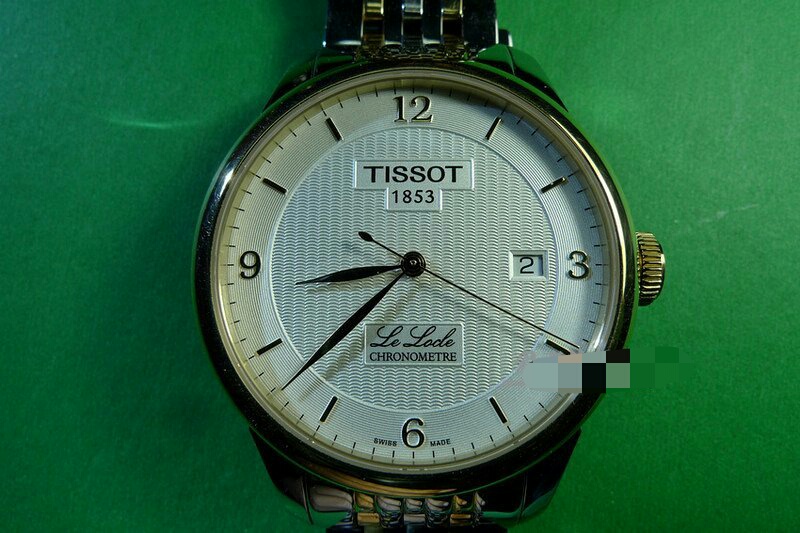 天梭力洛克泰国买的,第一次买天梭力洛克手表