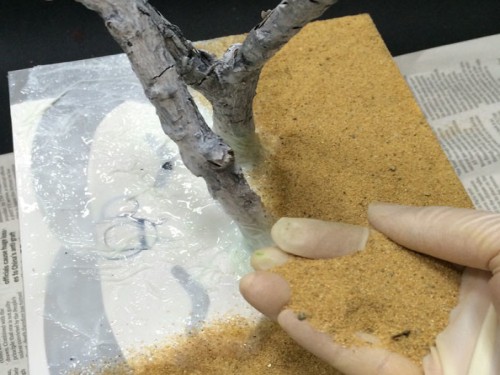 教你用旧盒子和干树枝制作盆景首饰架