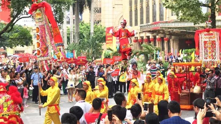 来自世界各地的近千名番禺乡亲代表共聚首,见证番禺大变化!