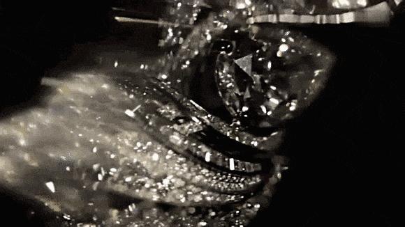 准备结婚了用半年时间挑选钻戒,95后都开始挑钻戒