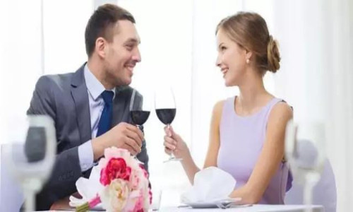 东方紫酒,让你不自不觉地爱上了她!