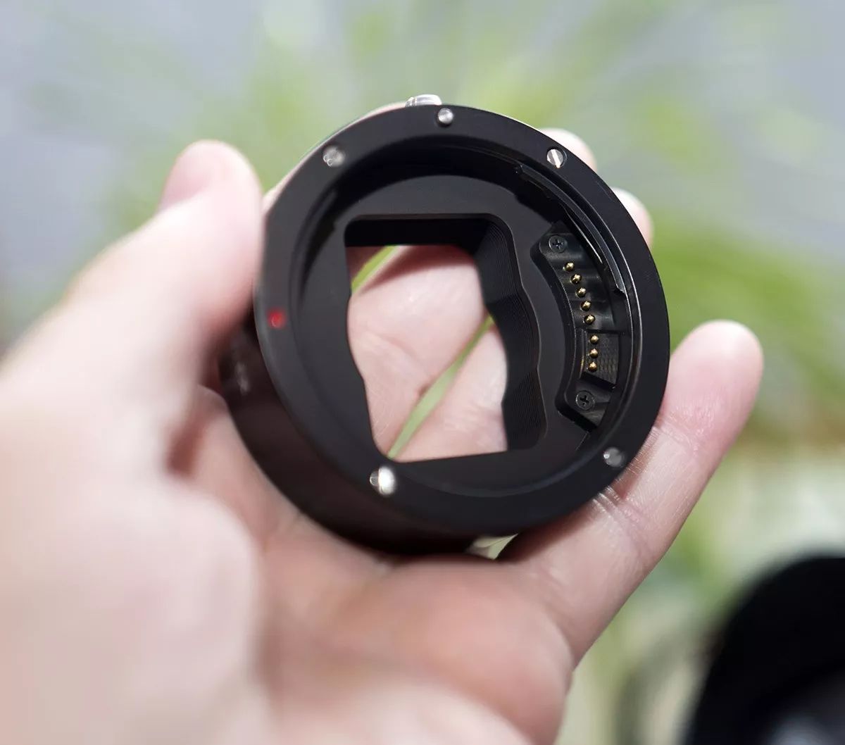 单反是不是不能常换镜头,单反镜头不能频繁换