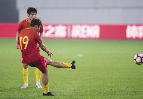 国足0:4哥伦比亚,国足0比4哥伦比亚