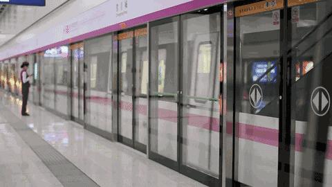 武汉地铁早高峰4号线,武汉地铁红色专列