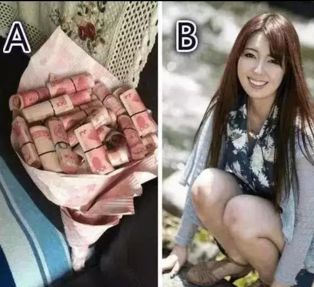 朋友说，日本姑娘这样斜挎包的很多，去了一次，果然大饱眼福